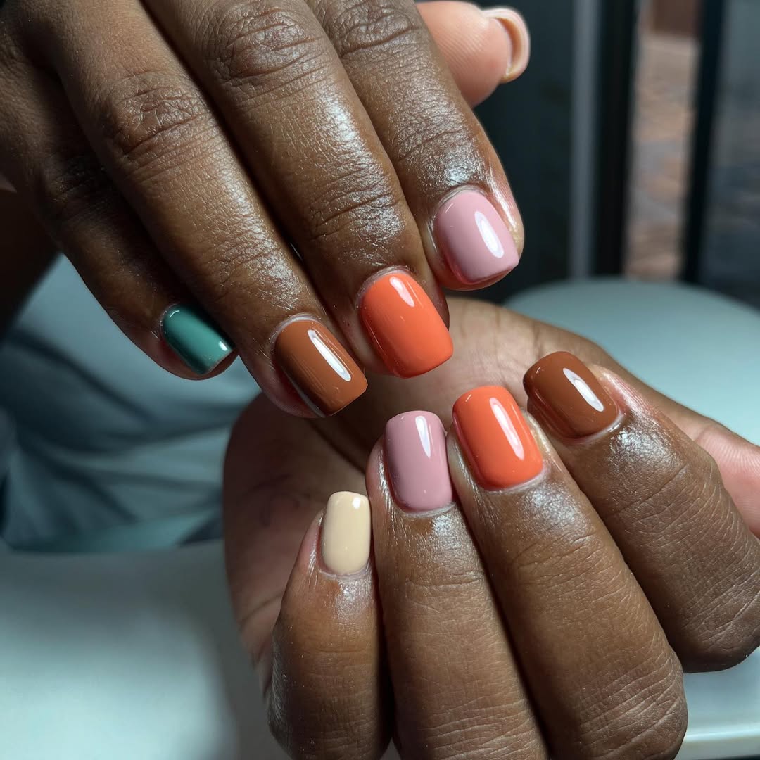 Colourful autumn tones manicure